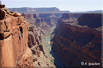 Licht- und Schattenspiel im Canyon